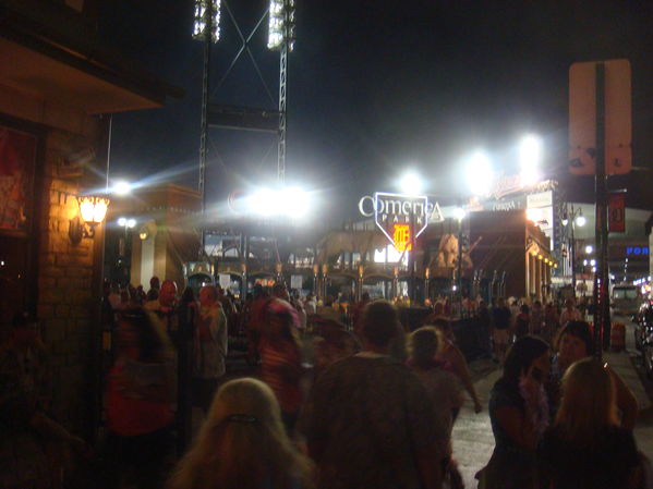 Post-Show
Outside the stadium

