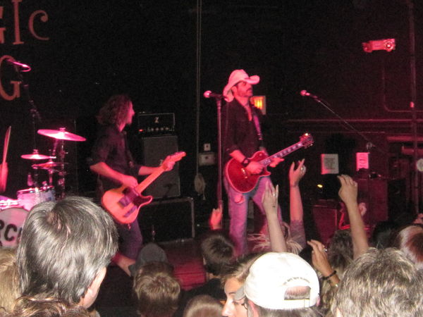 RCPM
Roger Clyne & The Peacemakers (Photo by Pam)
