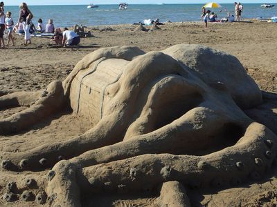 Caseville
Sand sculpture
